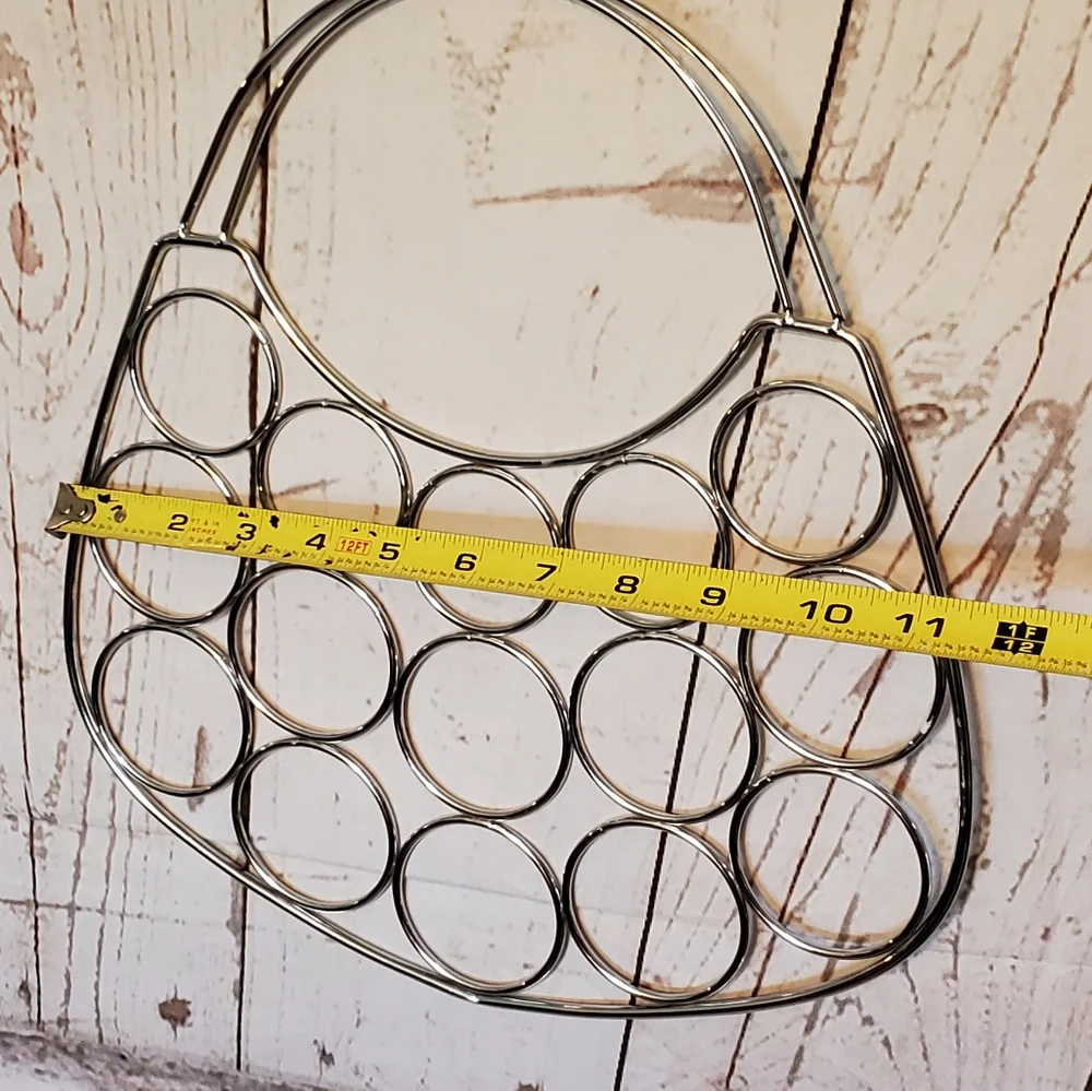 Metal hanger for scarves, ties, accessories